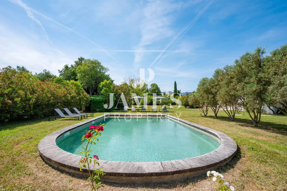 House in Saint-Rémy-de-Provence, Provence-Alpes-Côte d'Azur, France 3 - 18413334