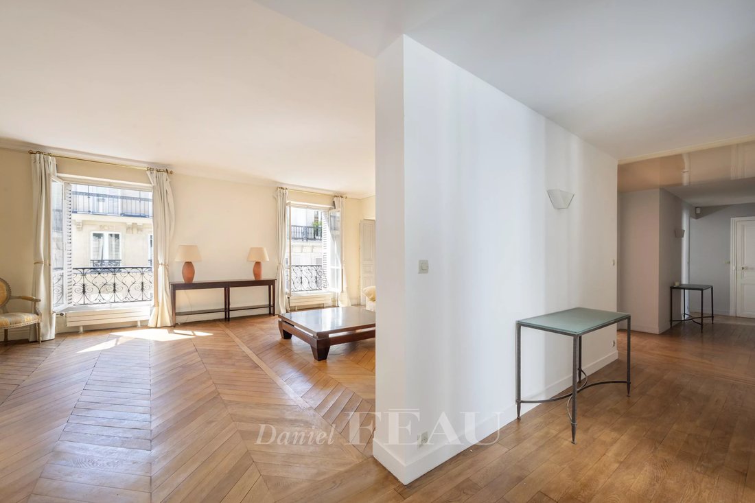 Apartment in Odéon, Paris 6e Arrondissement, Paris 3 - 18404733