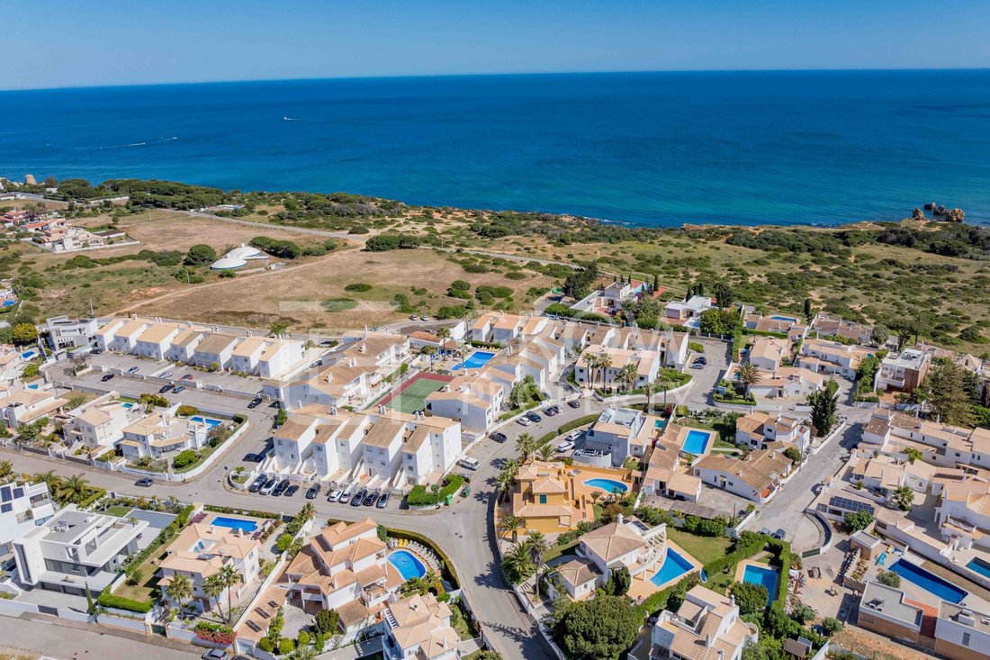 Apartment in Olhos de Agua, Algarve, Portugal 1 - 18416869