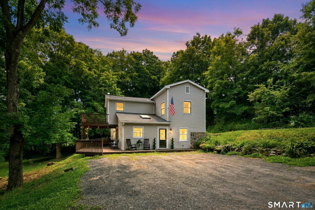 Woodbury, Connecticut, United States 1 - 18413976