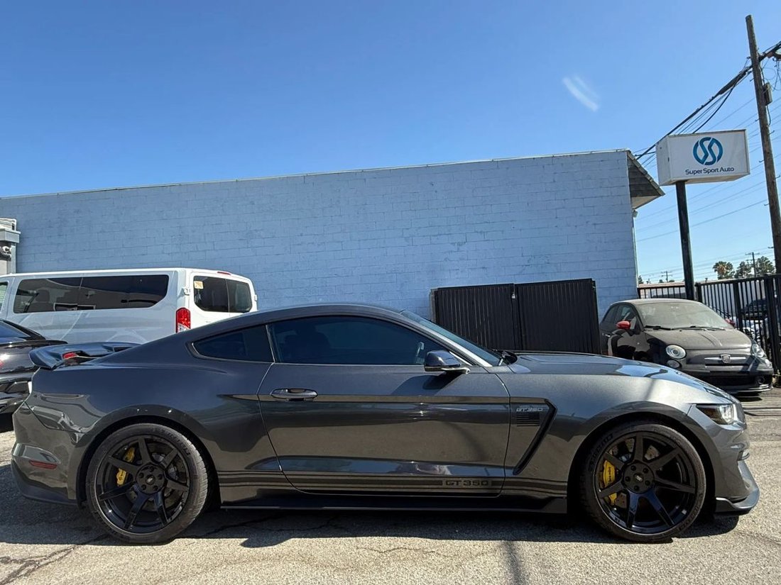 Coupe in Azusa, CA, United States 4 - 18412671