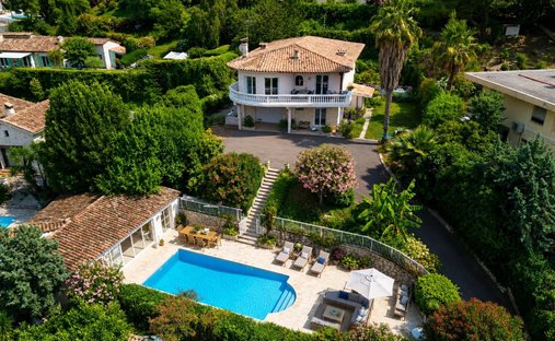 Villa in Saint-Paul-de-Vence, Provence-Alpes-Côte d'Azur, France 1