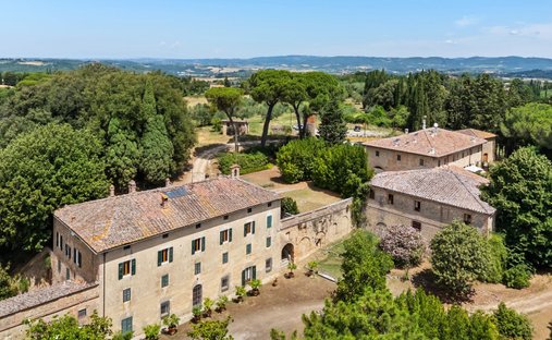 House in Fuori Porta Camollia - Petriccio, Siena, Tuscany 1