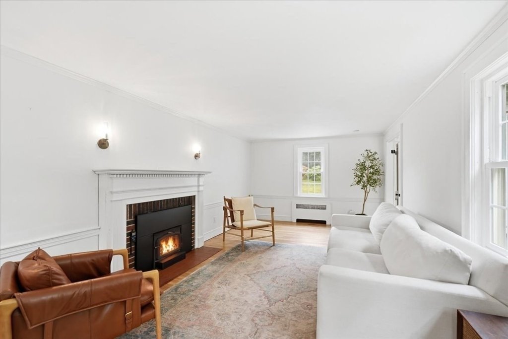 House in Hingham, Massachusetts, United States 2 - 18416066