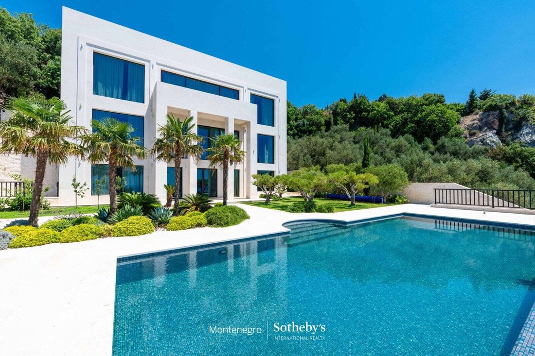 Villa in Krstac, Budva Municipality, Montenegro 2 - 18413944