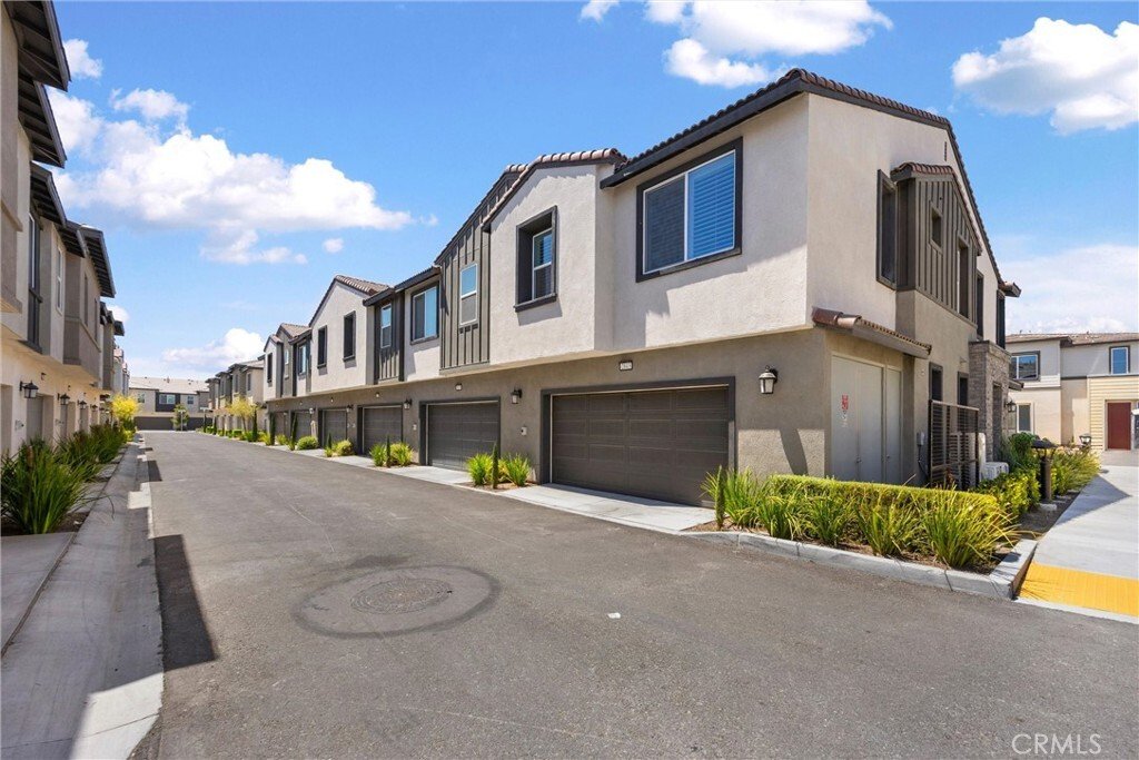 Condo in Ontario, California, United States 5 - 18406475