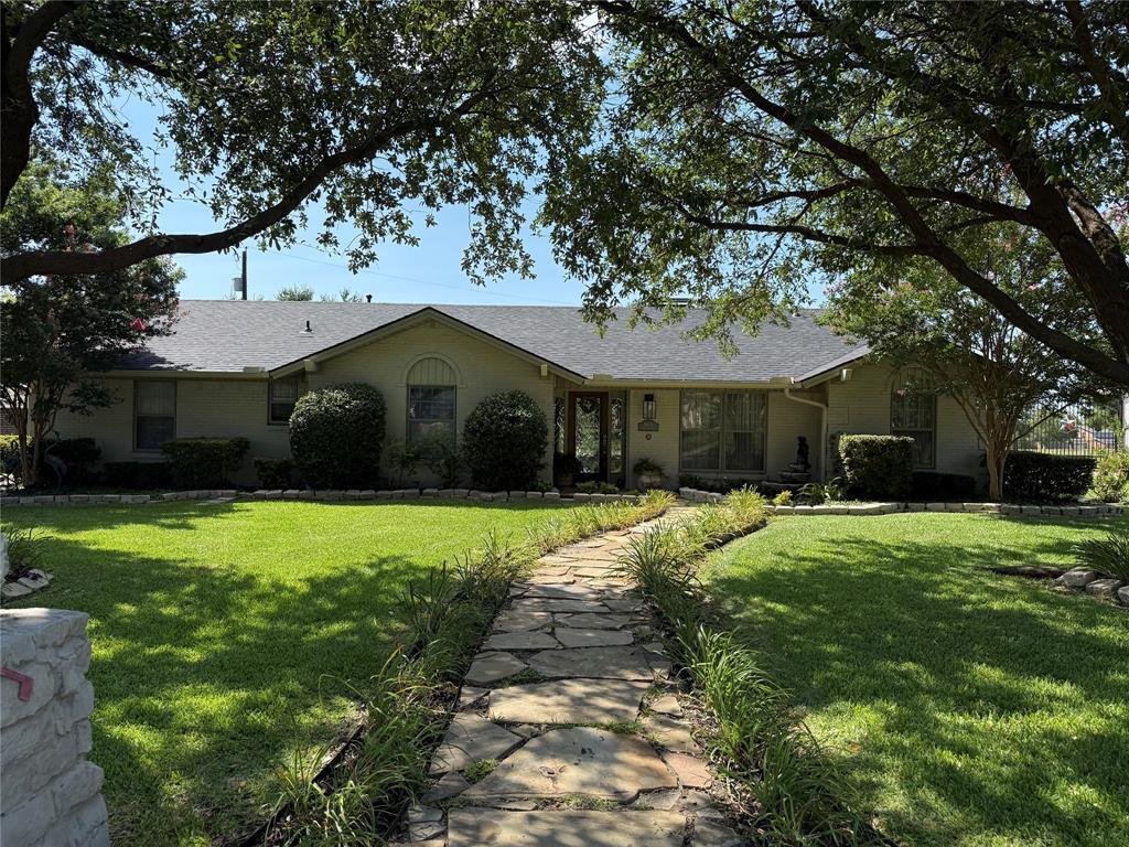 Casa a Farmers Branch, Texas, Stati Uniti 1 - 18413666