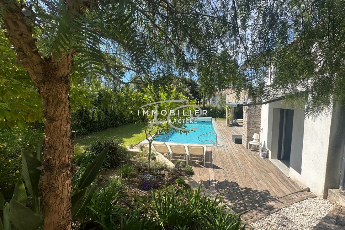 Villa in Sud, Cavalaire-sur-Mer, France 2 - 18403707