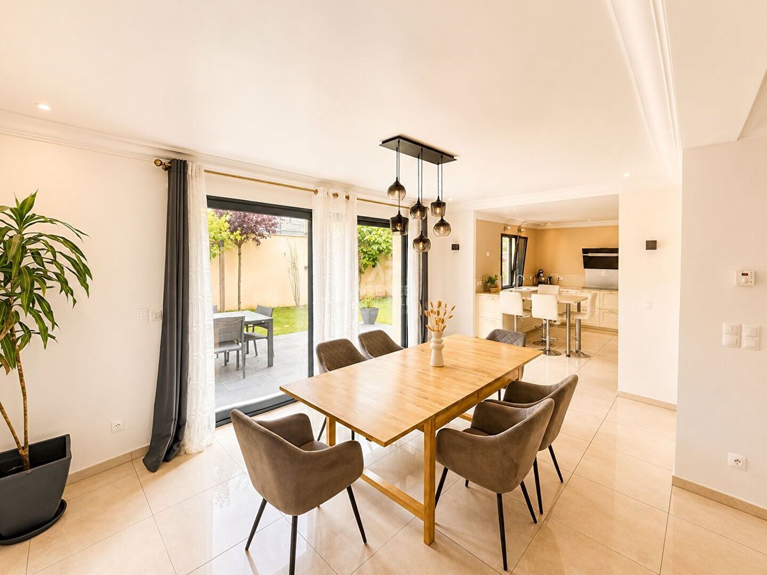Maison à Cité SNCF, Verneuil-sur-Seine, France 4 - 17703769