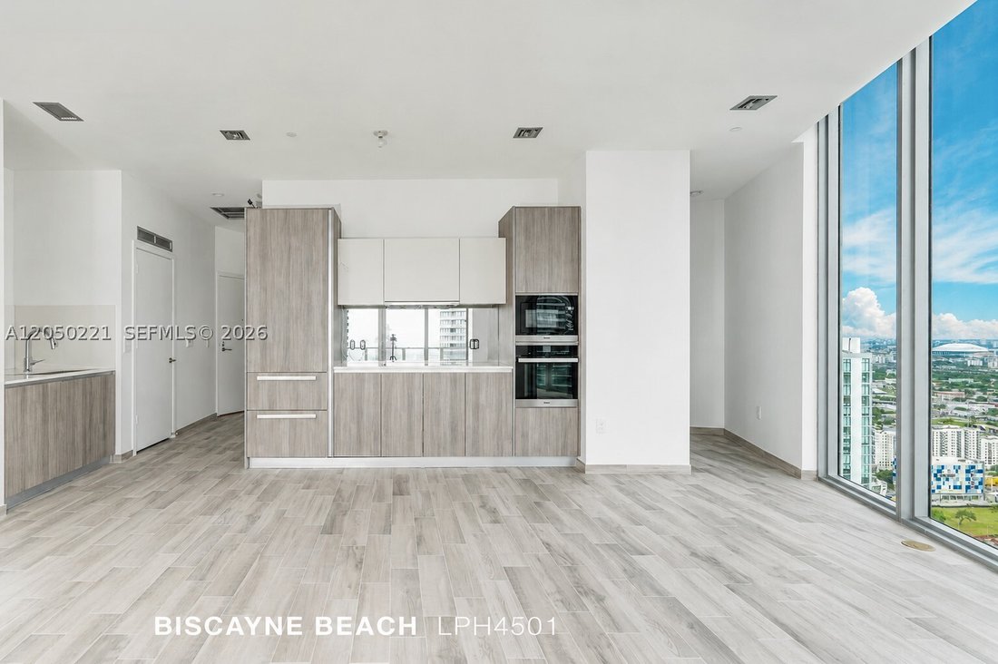 Condo in Miami, Florida, United States 4 - 18403350