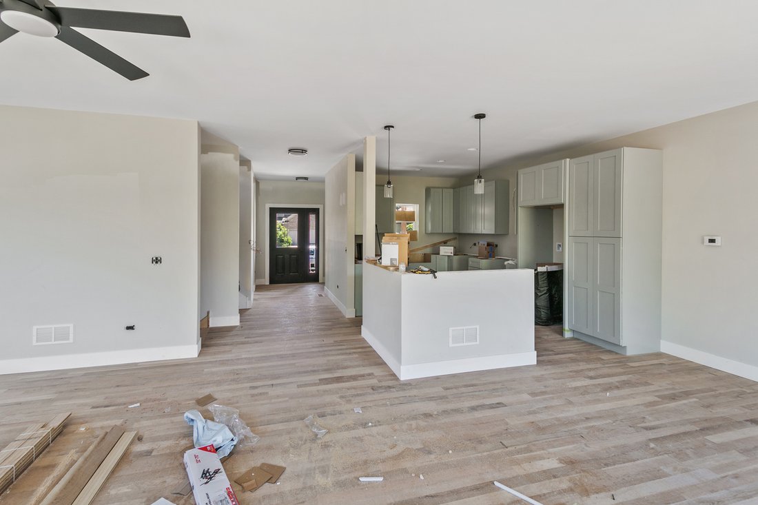 House in Joliet, Illinois, United States 5 - 18408279