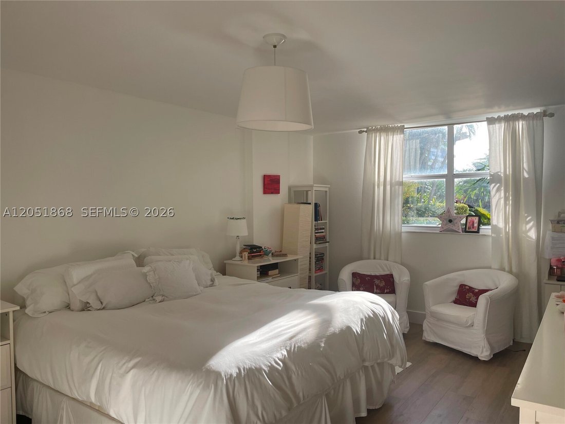 Condo in Key Biscayne, Florida, United States 1 - 18407480