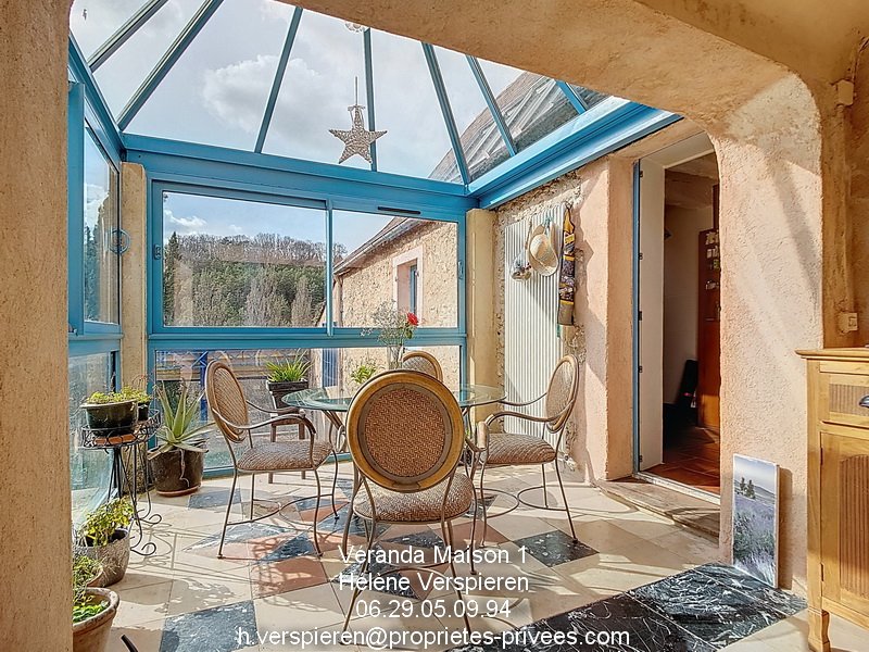 Villa in Rouffignac-Saint-Cernin-de-Reilhac, Nouvelle-Aquitaine, France 3 - 18405939