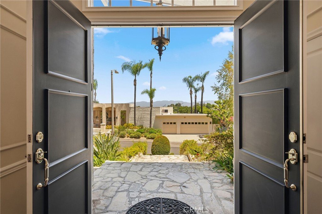 House in Los Angeles, California, United States 3 - 18400257