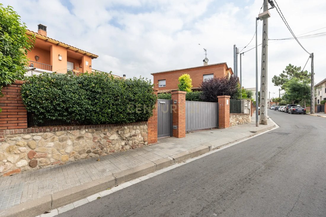 Villa in Parets del Valles, Catalonia, Spain 4 - 18408590