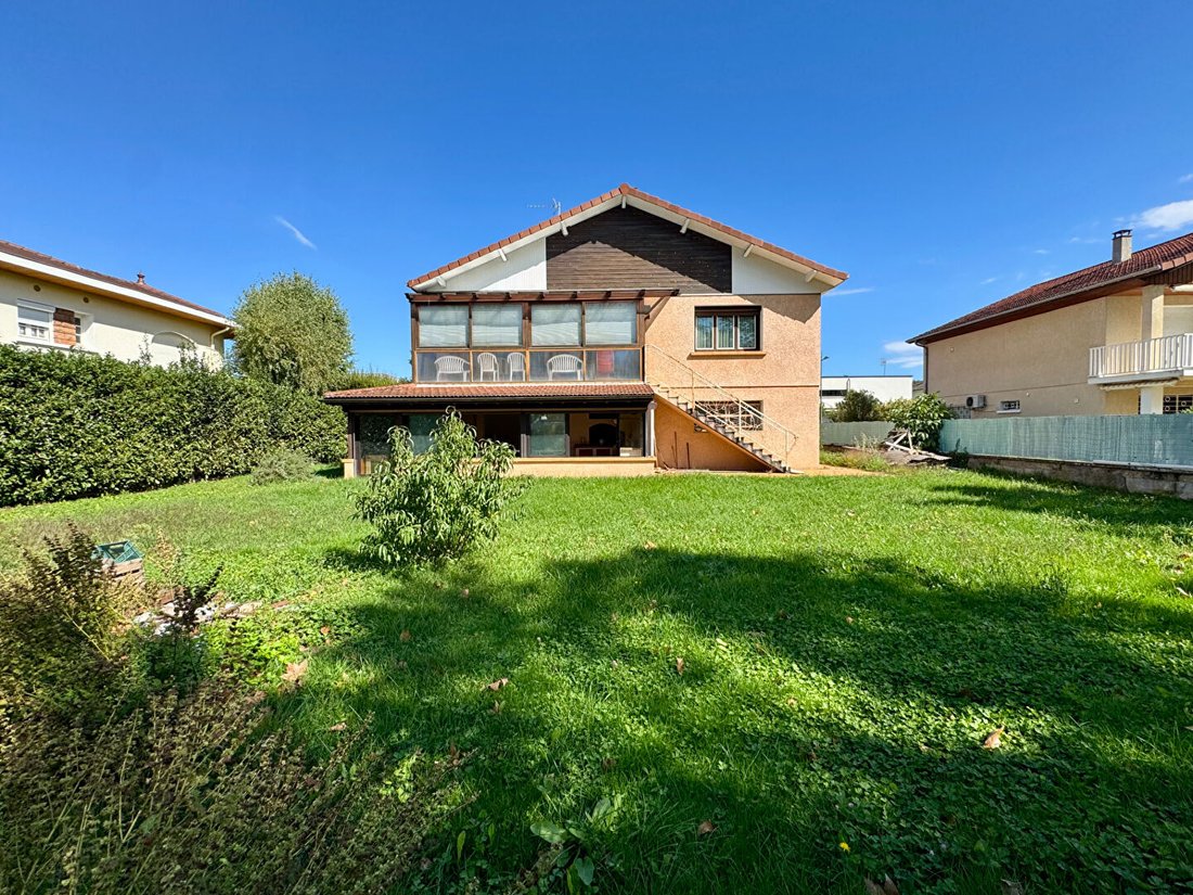 Villa in Les Coteaux, Chassieu, France 5 - 18406034