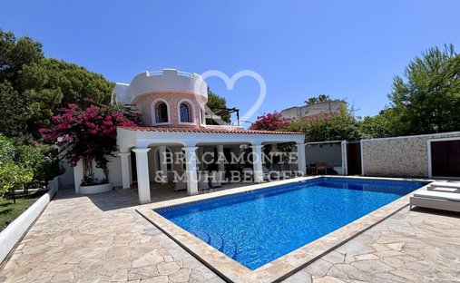 Villa in Sant Carles de Peralta, Santa Eularia des Riu, Balearic Islands 1