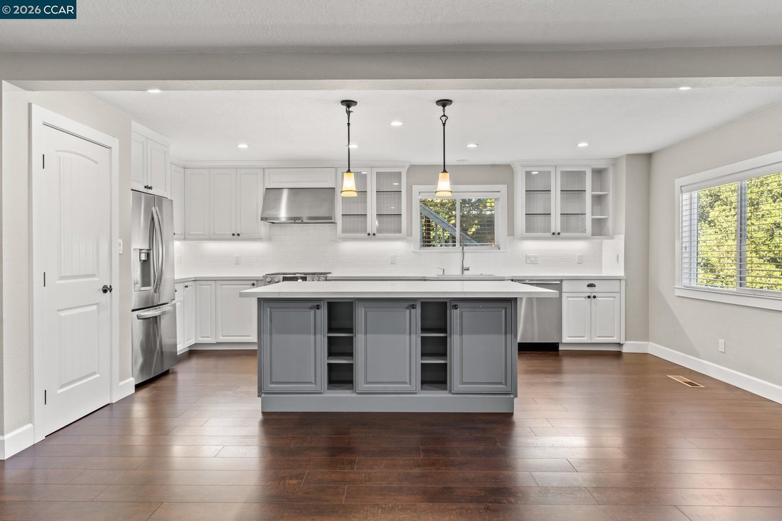 House in Oakland, California, United States 3 - 18402895