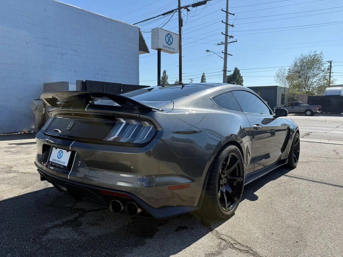 Coupe in Azusa, CA, United States 5 - 18412671