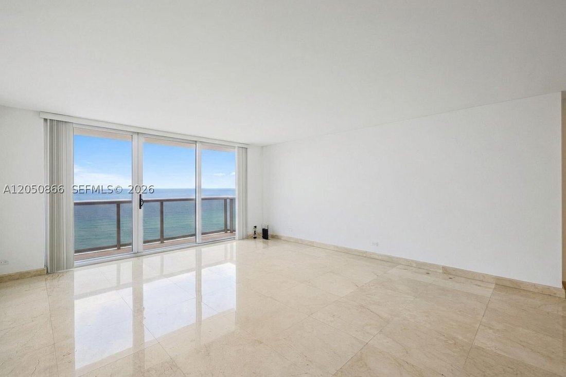 Condo in Miami Beach, Florida, United States 1 - 18407363