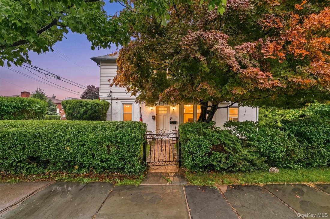 House in Yonkers, New York, United States 1 - 18410097