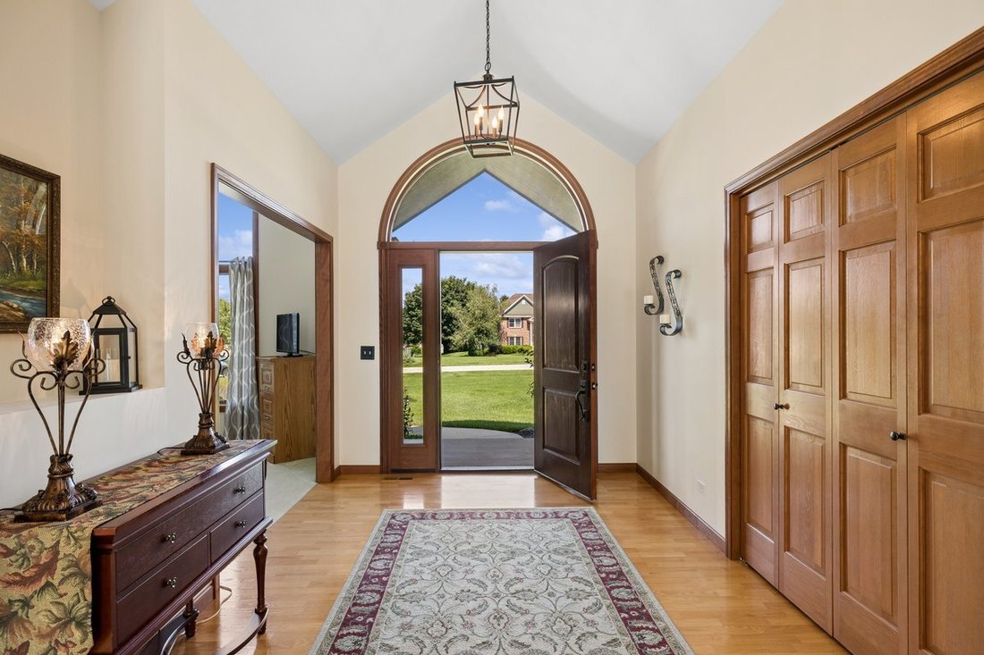 House in Campton Hills, Illinois, United States 2 - 18408452