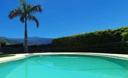 Villa in Puerto de la Cruz, Canary Islands, Spain 1