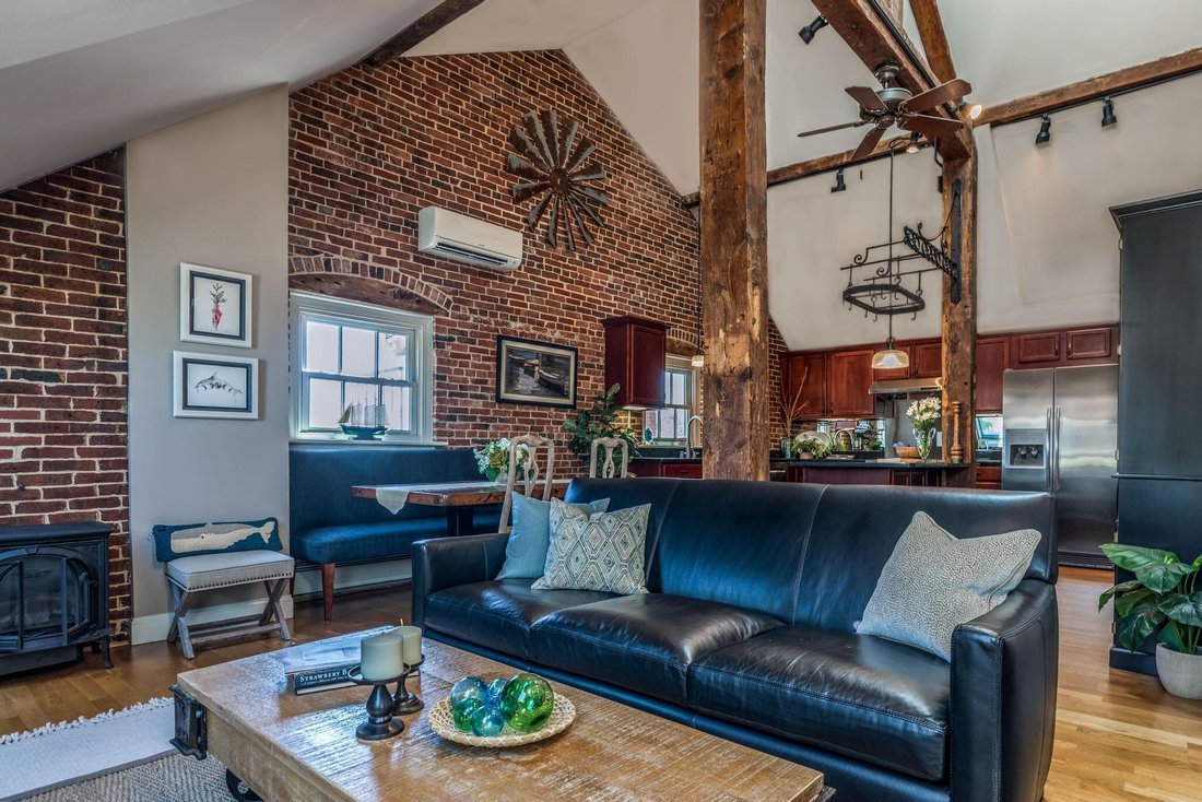 Condo in Portsmouth, New Hampshire, United States 1 - 18415780
