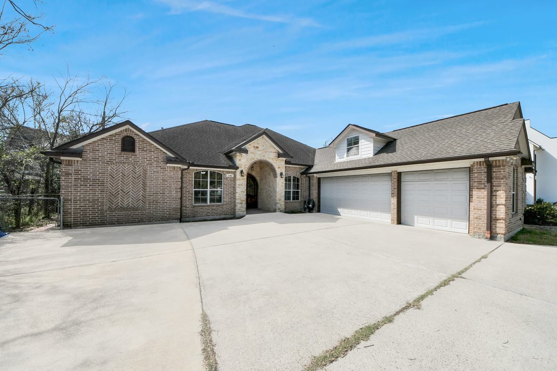House in Houston, Texas, United States 3 - 18413595