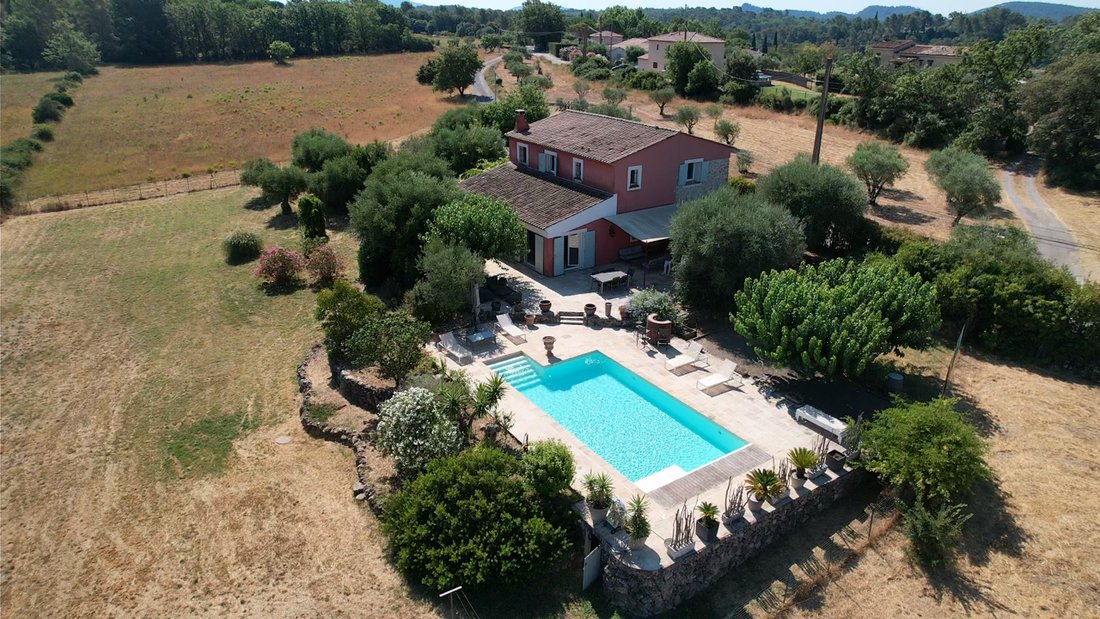 House in Bagnols-en-Forêt, Provence-Alpes-Côte d'Azur, France 2 - 18268626