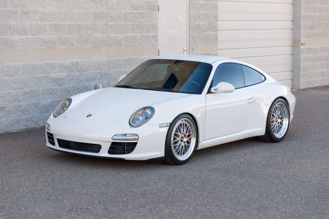Coupe in Scottsdale, AZ, United States 3 - 18409779