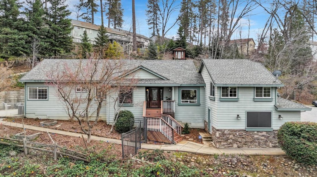 Casa a Grass Valley, California, Stati Uniti 1 - 18405241