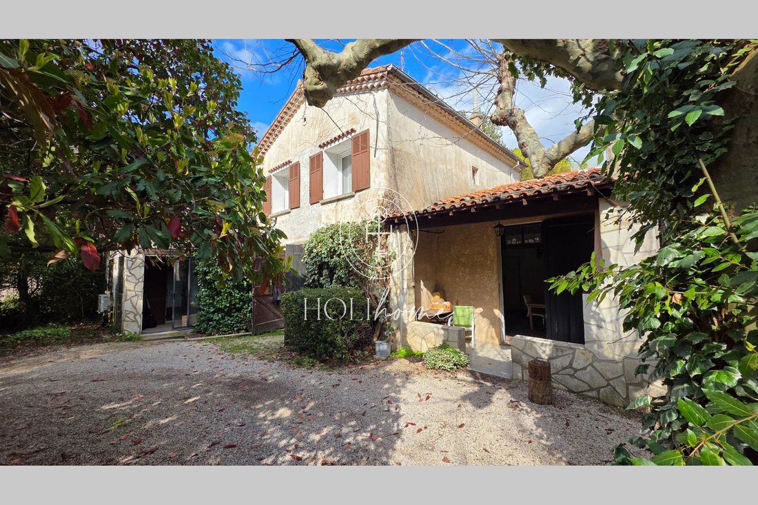 Villa in Trets, Provence-Alpes-Côte d'Azur, France 4 - 18403682