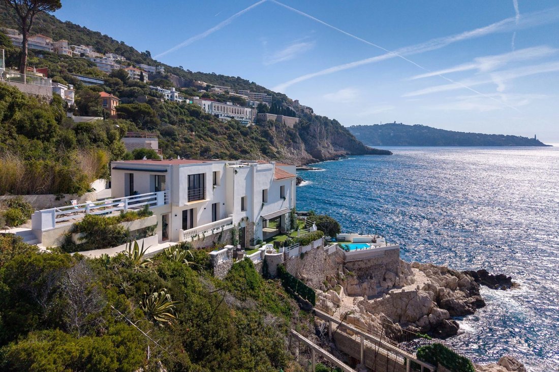 Villa in French Riviera, Provence-Alpes-Côte d'Azur, France 1 - 18406794