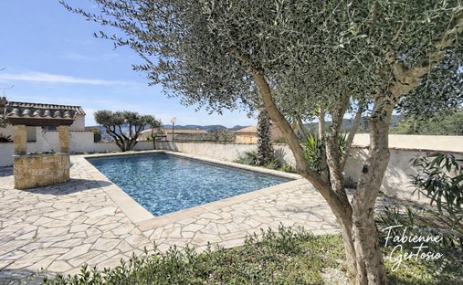 Villa in Ceyreste, Provence-Alpes-Côte d'Azur, France 1