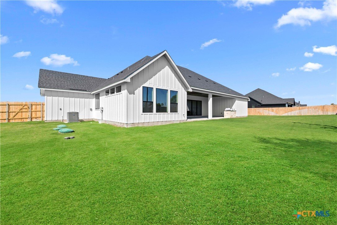 House in Salado, Texas, United States 4 - 18406899