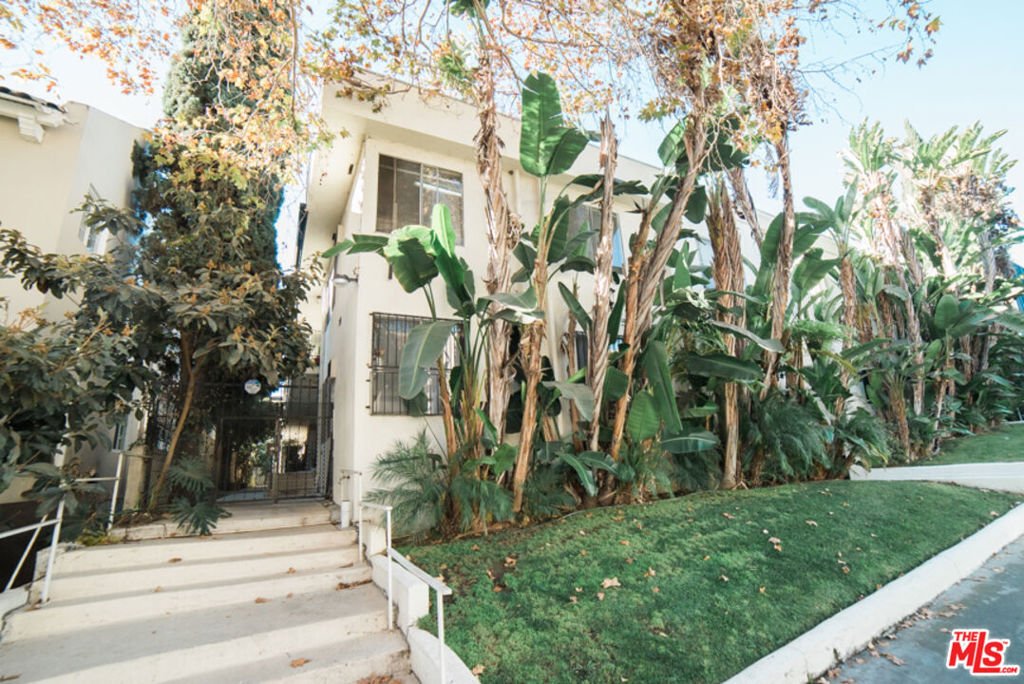 Los Angeles, California, United States 3 - 18407723