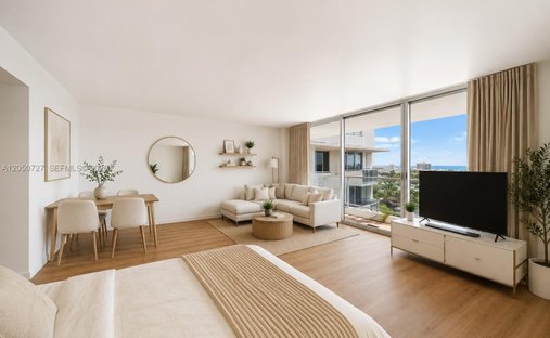 Condo in Miami Beach, Florida, United States 1