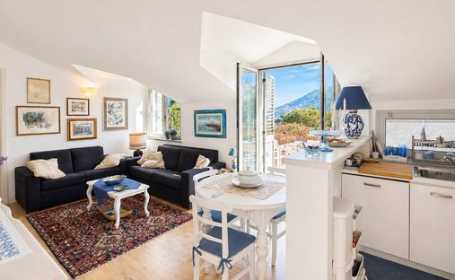Villa in Central Hill, Alassio, Liguria 1