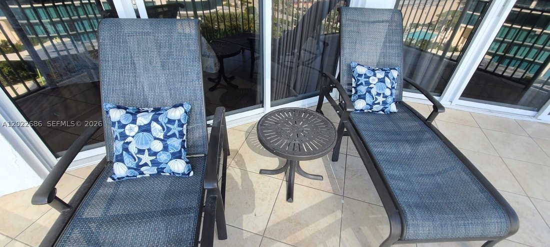 Condo in Sunny Isles Beach, Florida, United States 3 - 18012877
