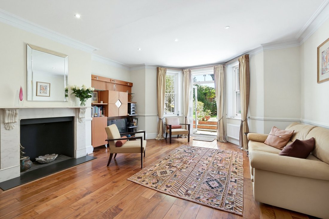 Apartment in The Boltons, Kensington And Chelsea, England 3 - 18403154