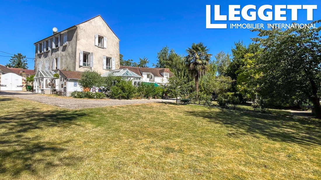 House in Villiers-Adam, Ile-de-France, France 2 - 18155726