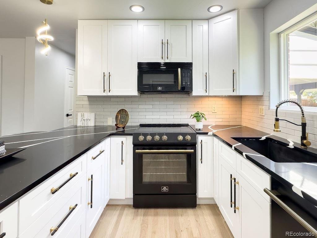 House in Littleton, Colorado, United States 4 - 18411602