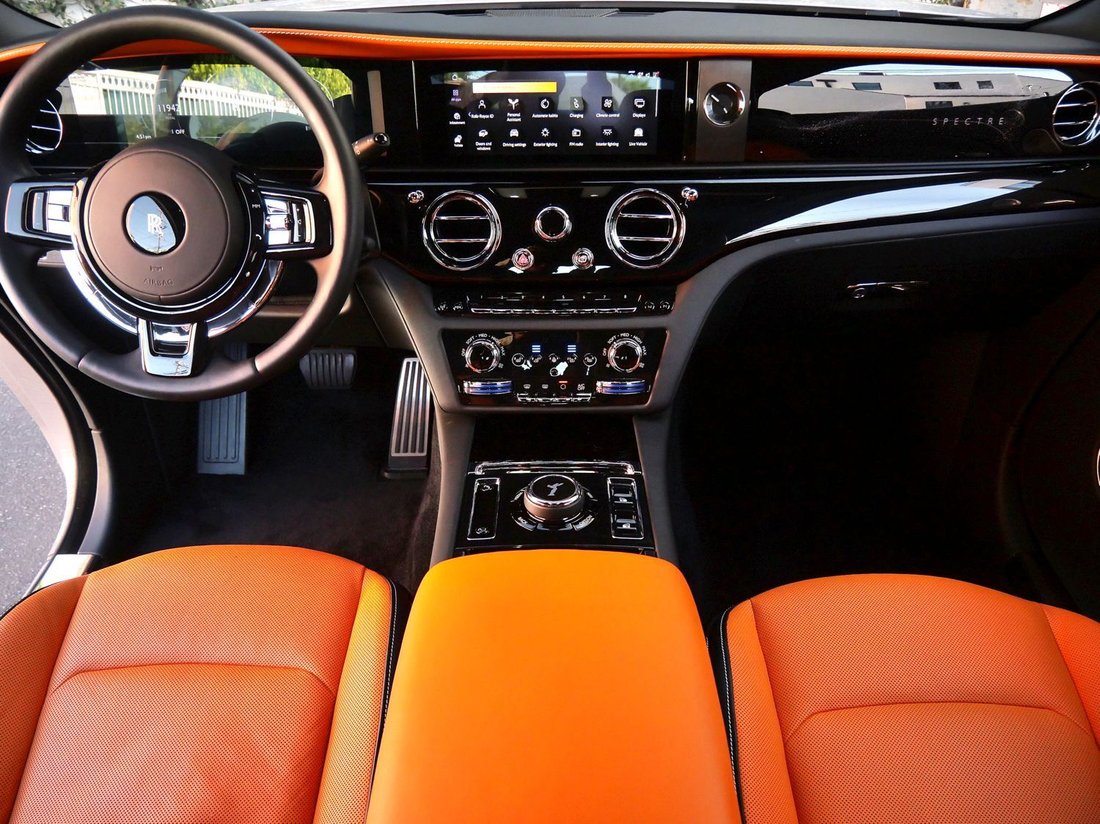 Coupe in Beverly Hills, CA, United States 4 - 18411935