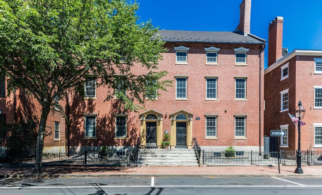 Condo in Portsmouth, New Hampshire, United States 1 - 18415780