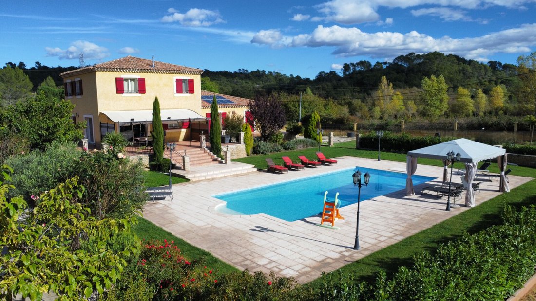 Villa in Tourves, Provence-Alpes-Côte d'Azur, France 1 - 18405426