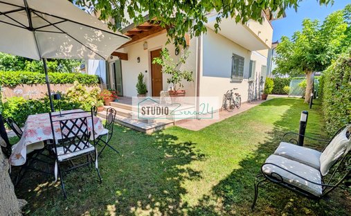 Apartment in Pietrasanta, Tuscany, Italy 1