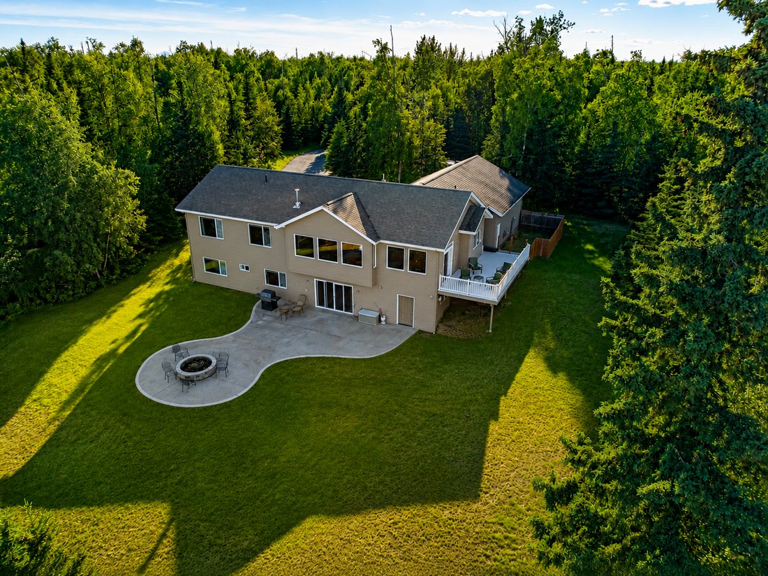 Wasilla, Alaska, United States 3 - 18415249