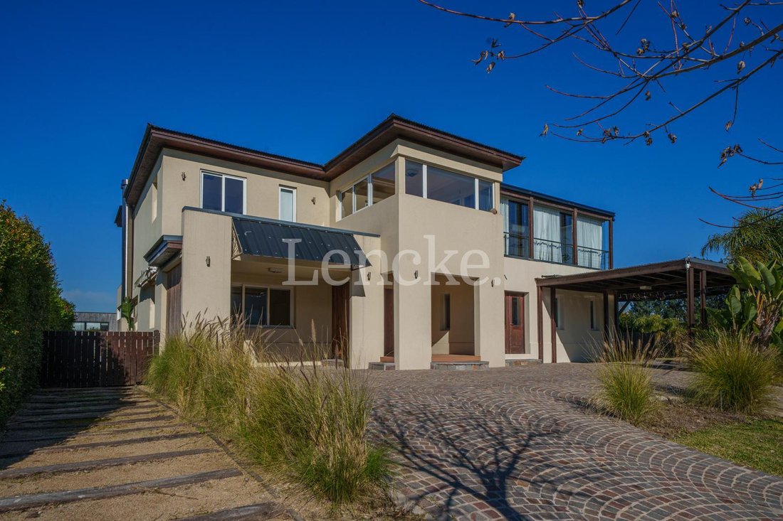 House in Tigre, Buenos Aires Province, Argentina 3 - 18299222