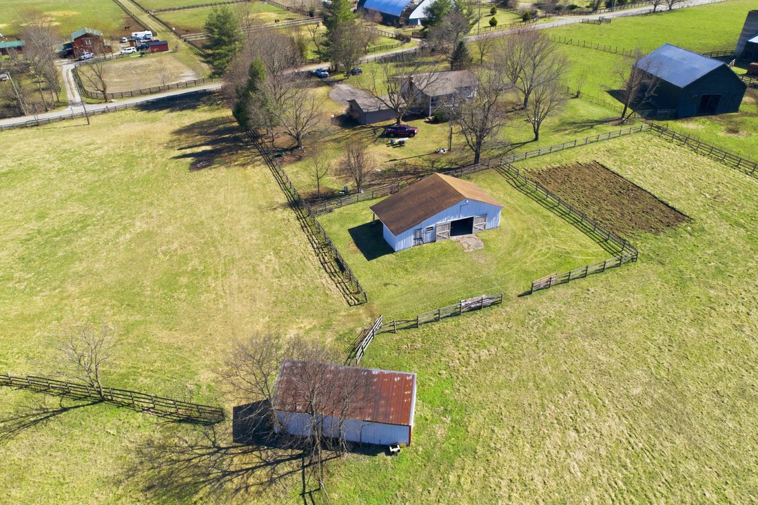 House in Lexington, Kentucky, United States 2 - 18416179